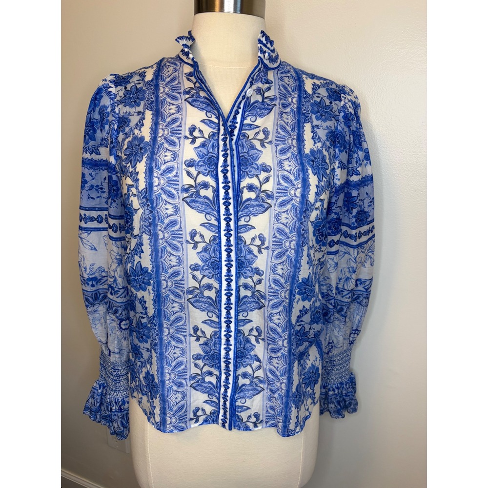 Alice + Olivia Willa Blue White Floral Cotton Silk Blouse Smocked Cuff S Ruffle